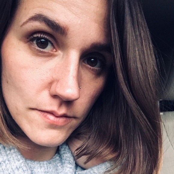 Meet your Posher, Victoria - Picture 1 of 1